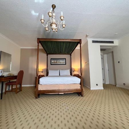 Brook Mollington Banastre Hotel & Spa Chester Exteriör bild