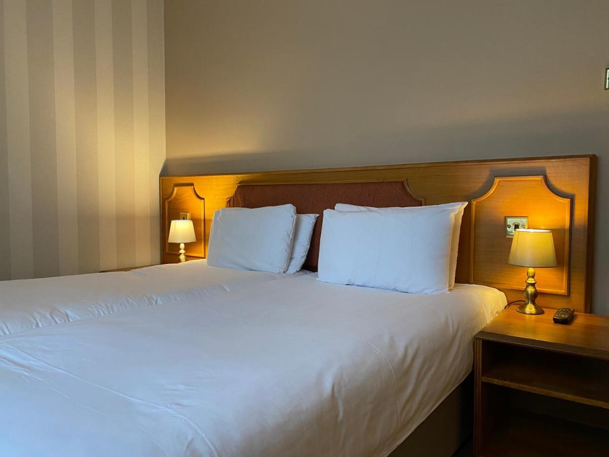 Brook Mollington Banastre Hotel & Spa Chester Exteriör bild